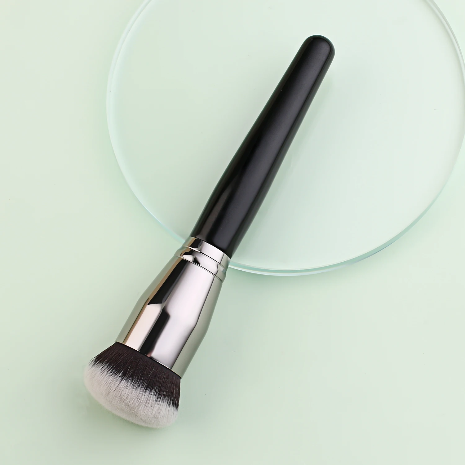 Black Foundation Make up Brush - Group Head Brush review and price