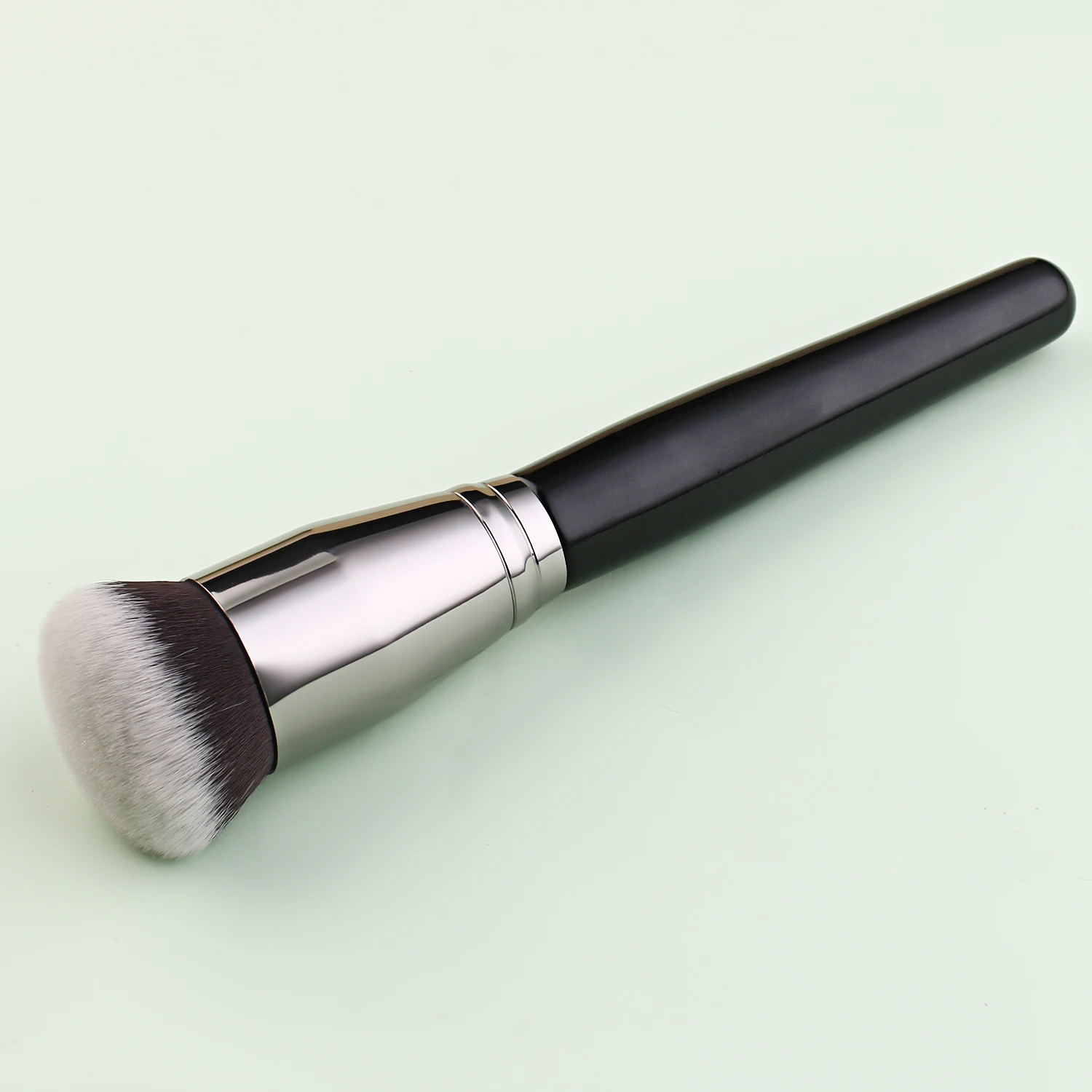 Black Foundation Make up Brush - Group Head Brush review and price